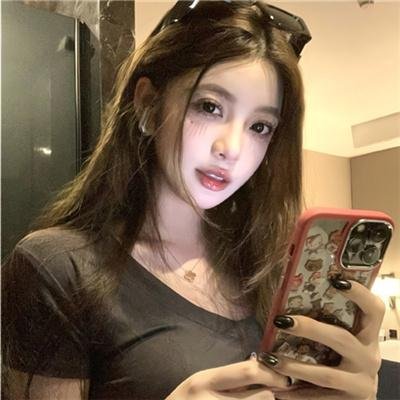 心生爱慕却迟迟不敢